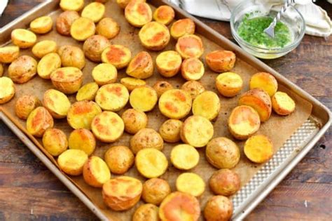Oven Roasted Potatoes Easy Roasted Potatoes In Seasoned Butter