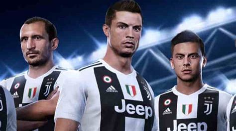 If you have any suggestion please do comment below, we will reach you as soon as. Juventus Kits For Dream League Soccer URL And Logo 2019 ...
