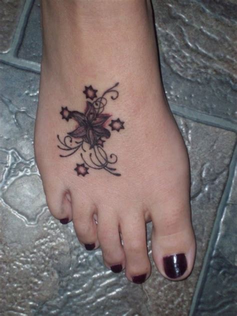 Womens foot tattoos foottattoos cute foot tattoos foot tattoos tattoos. Feet Tattoos Designs For Girls ever seen |Shaadi