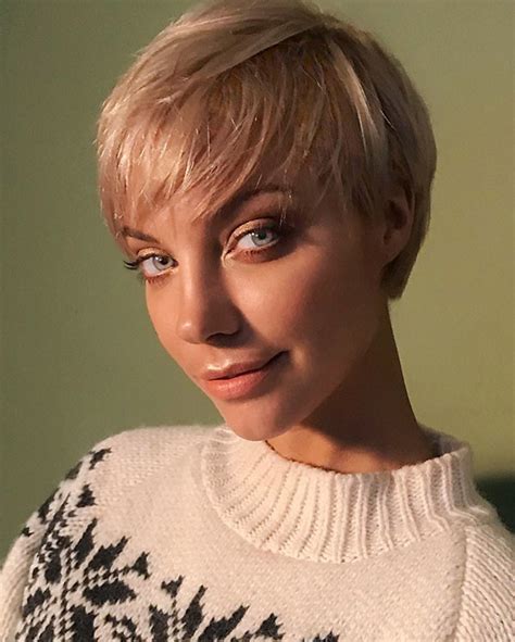Messy pixie haircuts suit the girls having short curly hair. New Pixie Haircut Ideas 2021