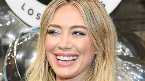 Hilary Duff Offers Up Details About Hulus How I Met Your Father