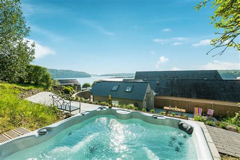 holiday cottages with hot tubs in wales coastal cottages of pembrokeshire