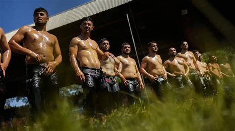 Turkey Oil Wrestling Festival See Fascinating Photos From St Annual Kirkpinar In Pics