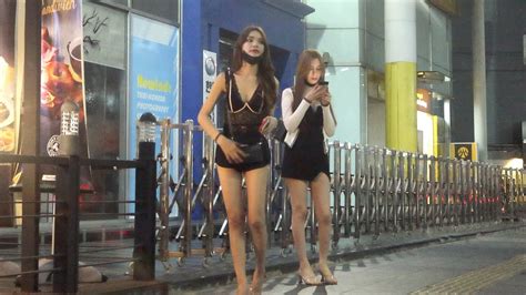 [4k] thailand pattaya and bangkok night street scenes so many freelancers youtube