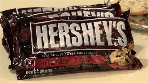 Conveniently scored into 1/2 oz squares. Baking with Dark Chocolate from HERSHEY'S Kitchens - YouTube