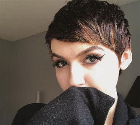 Short Pixie Haircuts For Women 2018 Options And Trends Fashionre