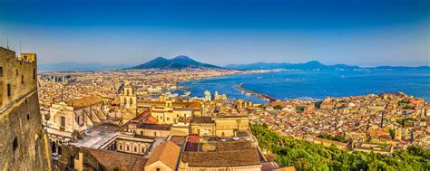 Il Golfo Di Napoli Campania Italia