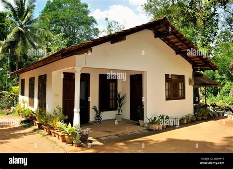 Sri Lanka Rural Hi Res Stock Photography And Images Alamy