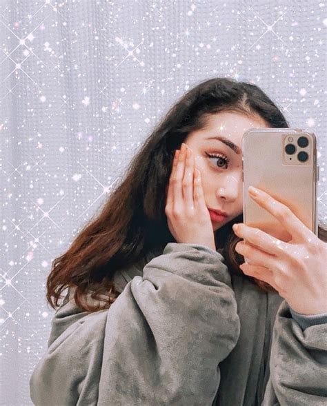 Iphone Mirror Selfies Wallpapers Wallpaper Cave