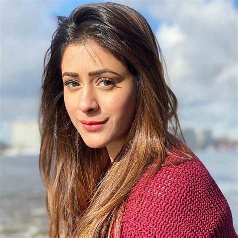 Hiba Nawab Wiki Biography Age Boyfriend Facts Image And More