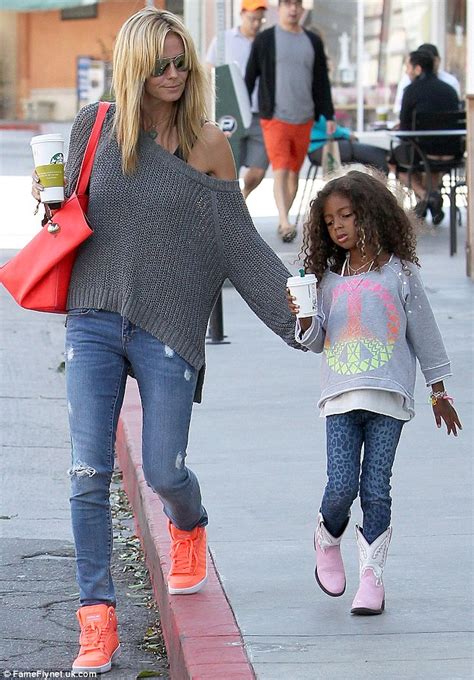 Heidi Klum Enjoys Mother S Day With Daughter Lou In Nyc Daily Mail Online