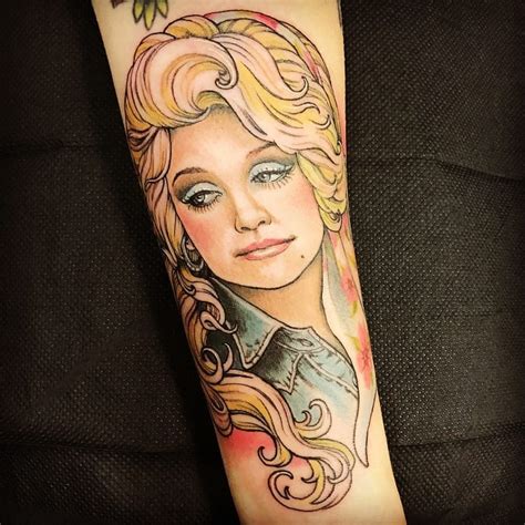 Here she comes dolly parton, from her 'tennessee mountain home' to superstardom: Dolly Parton says tattoos aren't the reason she always ...