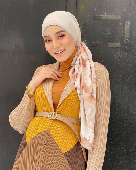 pin by krazix on celebrity malay artis melayu fashion beautiful