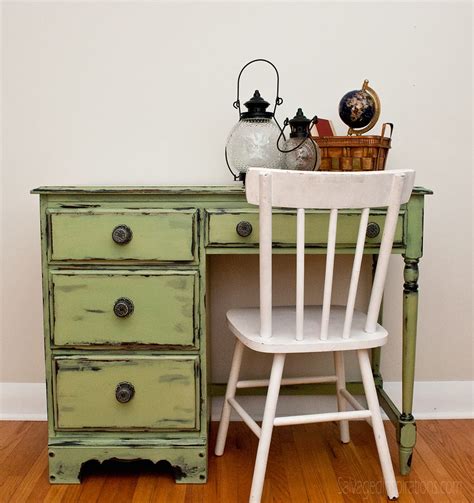 Distressing annie sloan chalk paint. How to Distress Furniture with Vaseline... What Took me So ...