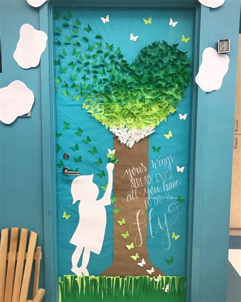 21 Welcoming Classroom Door Ideas For Back To School School Door Decorations Classroom Door
