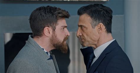 Jun 16, 2021 · cam tavanlar'da iş hayatında kendi çabasıyla yükselen genç bir kadın olan leyla ile prestijli bir aileden gelerek her istediğini kolaylıkla elde eden, sırf erkek olduğu için birçok. Alev Alev 16. Bölüm : İskender ''Sen bir Kayabeyli değilsin!''