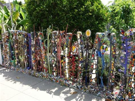 Glas und stein zaun gemischt terrasse zaun sichtschutzzaun garten zaun garten. mosaik basteln ideen schön glanz gartenzaun | Mosaik ...
