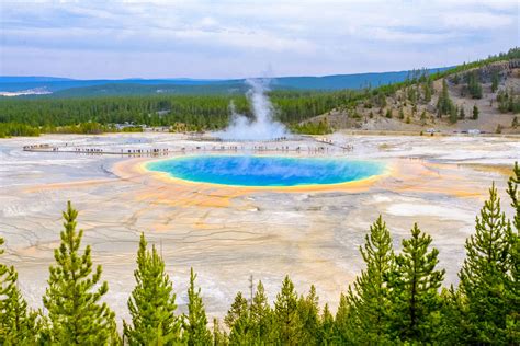 Budget Travel Tips For Yellowstone National Park