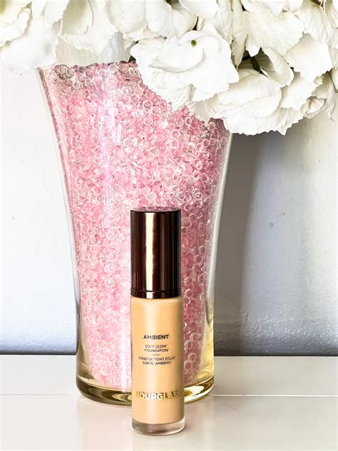 Worth The Hype Hourglass Ambient Soft Glow Foundation Beautylymin
