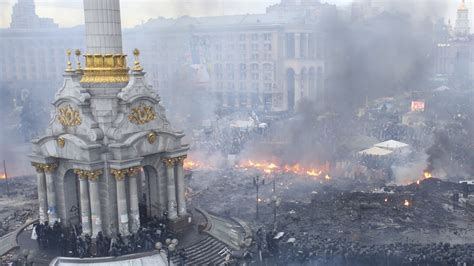 Ukraine Protests Before And After Photos From Kievs Battle Zone Abc