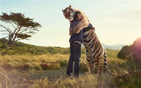 40 Heart Touching Animals And Humans Hug Pictures