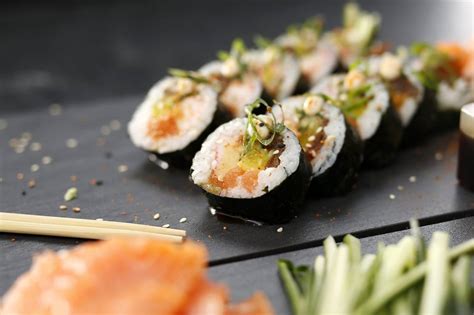 Dont Stop Eating Sushi Despite Parasite Warning Doctor Says New
