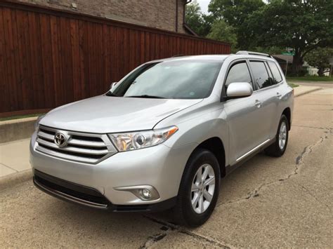 Sell Used 2013 Toyota Highlander Toyota Se In Abbott Texas United