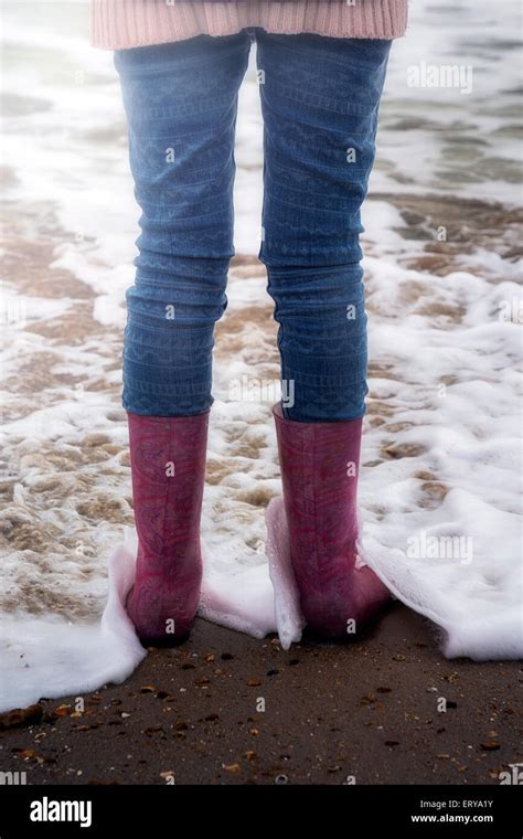 Nasse Hosen Stockfotos Und Bilder Kaufen Alamy