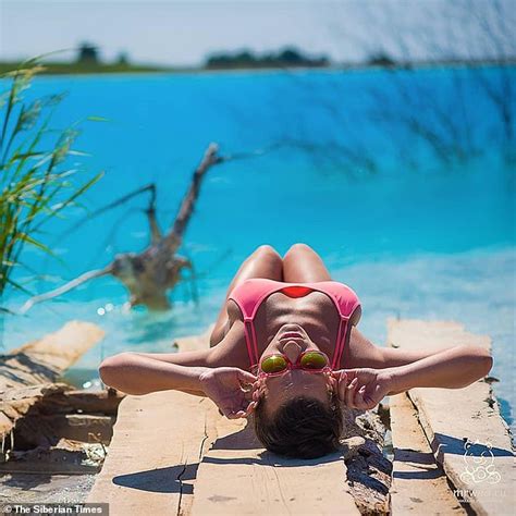 Hundreds Of Instagrammers Rush To Russia S Toxic Blue Lake Daily Mail Online