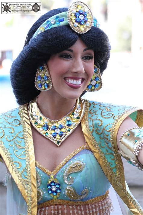 Disney Aladdin Jasmine Disney Face Characters Disneyland Princess Princess Costumes