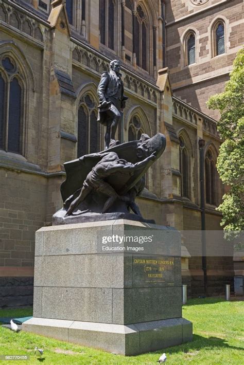 Statue Of Captain Matthew Flinders Rn In Melbourne Victoria News