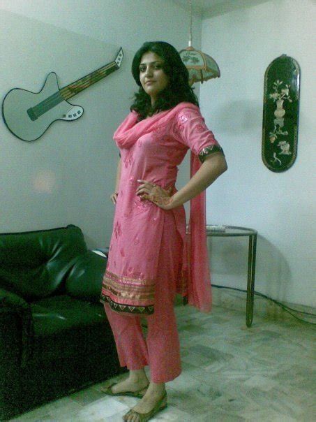 Beautiful And Smart Desi Girls Personal Photo In Friends Party Fun Maza New