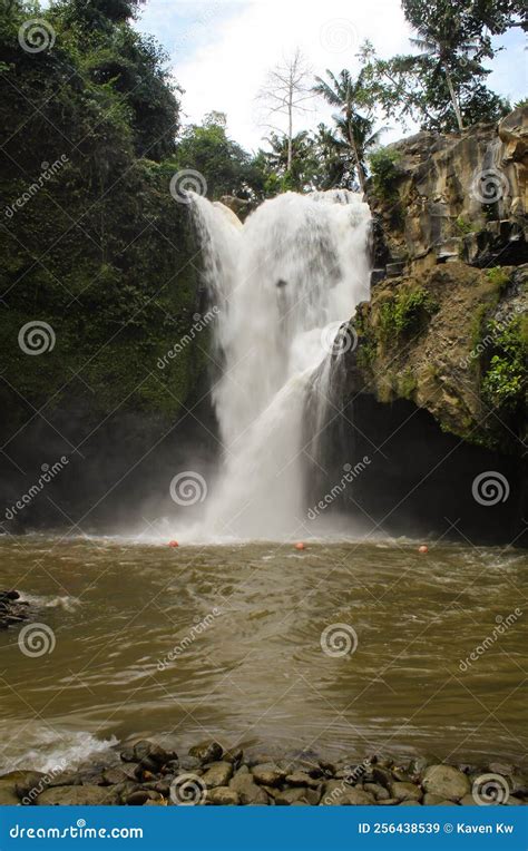 Tegenungan Waterfall Ubud Bali Indonesia 3 Editorial Stock Image