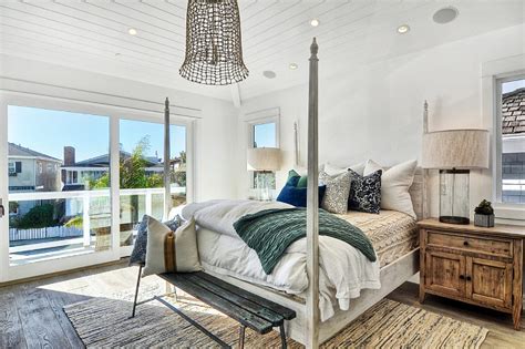 Coastal decorating ideas on a budget. The Serenity of the Coastal Bedroom