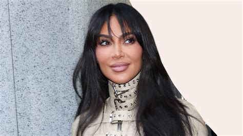 Kim Kardashians Latest Makeup Free Selfie Is Sparking A Debate About