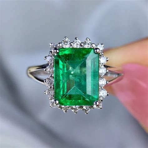 Perfect Aaa Columbia Lab Created Emerald Engagement Ring Set With