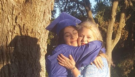 Free Crowdfunding Campaign My Daughters College By Rachelle Umphers