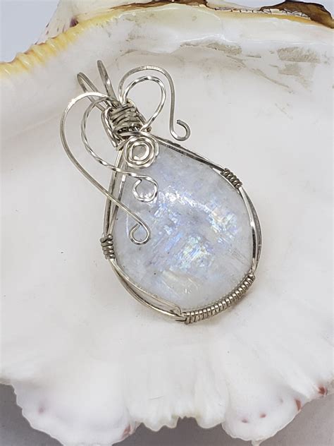 Moonstone Pendant In Sterling Silver P1061