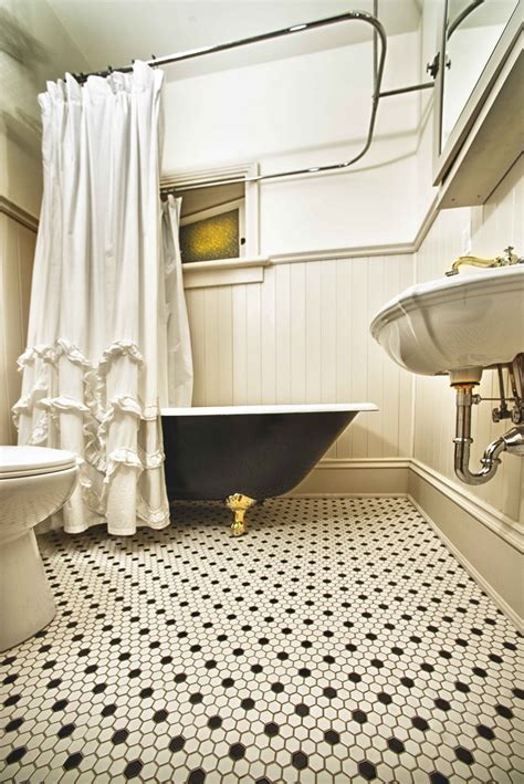 40 retro blue bathroom tile ideas and pictures 2020. Retro Bathroom Flooring | Ceramic Decor