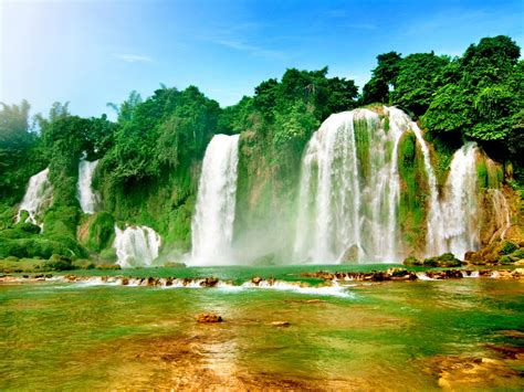 Ban Gioc Detian Falls Two Waterfalls On The Quây Sơn River