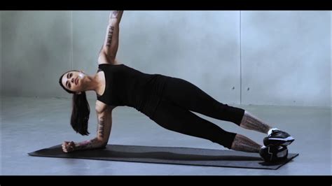 Bani J Workout Series Side Bridge Workout For A Toned Body Youtube