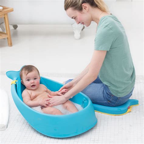 A just bathed baby is so sweet. Skip Hop Moby Bath Tub - Babyroad