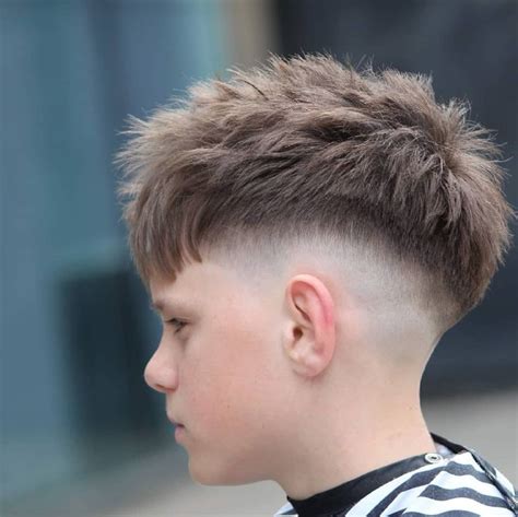 Let's start from the basics in case there are any women planning on helping their men a number 4 haircut leaves hair 1/2 inch long, making it the medium length of the clipper guards. mikey fletcher on Instagram: So in the UK most of the ...