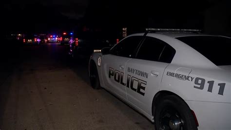Baytown Officer Shoots Hit And Run And Carjacking Suspect Police Say