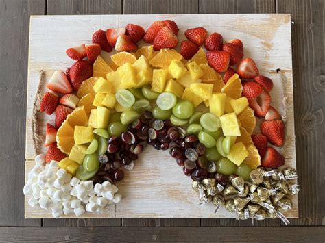 Easy Rainbow Fruit Platter — Miss Annies Home Kitchen