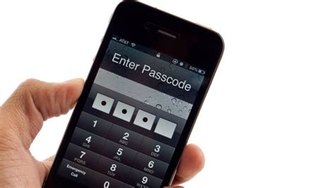 This Lock Screen Trick Can Help You Recover Your Lost Phone Faster