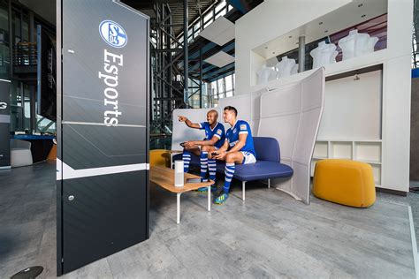 Ihre wurzeln in der region reichen bis ins jahr 1884 zurück. Guido Kirchner - VR Bank Sponsoring Fotoshooting