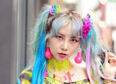 25 beautiful asian long hairstyles for women to inspire