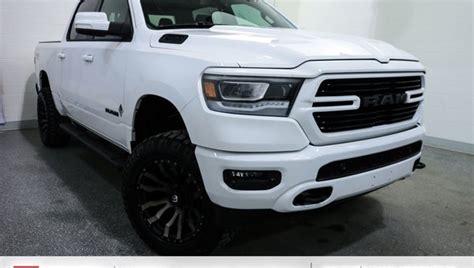 It's also 225 pounds lighter. New 2019 Ram 1500 BIG HORN+LIFTED+CREW+V8 White - $72990.0 ...