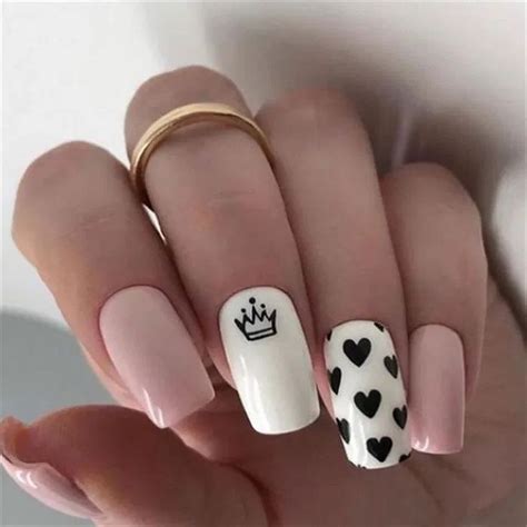 Pon en remojo tus manos para desinfectar las uñas o pasa un algodón con alcohol de manera cuidadosa. Beauty inspiring nail art designs for short nails 5 en 2020 | Uñas juveniles, Uñas náuticas ...